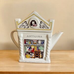 English Life Teapot designed by Barry Smith & Barbara Wooten for Wade En…